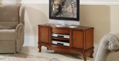 Mueble TV Clásico